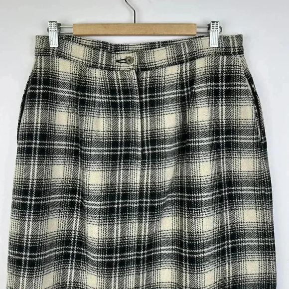 Woolrich Women's Vintage Plaid Maxi Skirt with Fringe Hem - Picture 2 of 6
